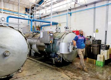 Iranian Industries Face Winter Uncertainty as Power Cuts Loom