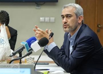 Economy Minister Outlines Response to Economic Pressure