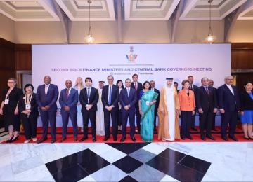 Iran Champions De-dollarization at BRICS Summit in India