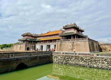 Vietnam’s Tourism Blueprint: A $20 Billion Opportunity for Iran’s Economic Future