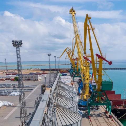Iran Pivots Trade Northward as Persian Gulf Shipping Faces Disruption