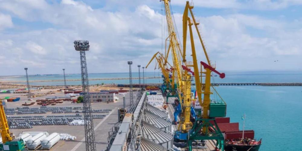 Iran Pivots Trade Northward as Persian Gulf Shipping Faces Disruption